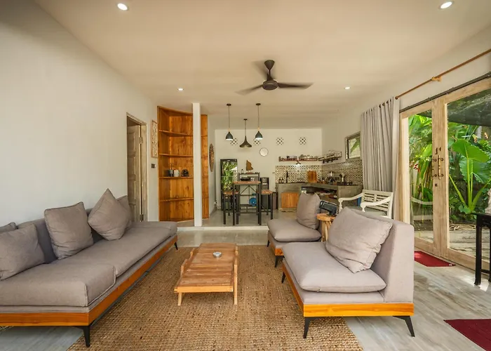 Lovely 1 Bedroom Walking Distance To The * Seminyak